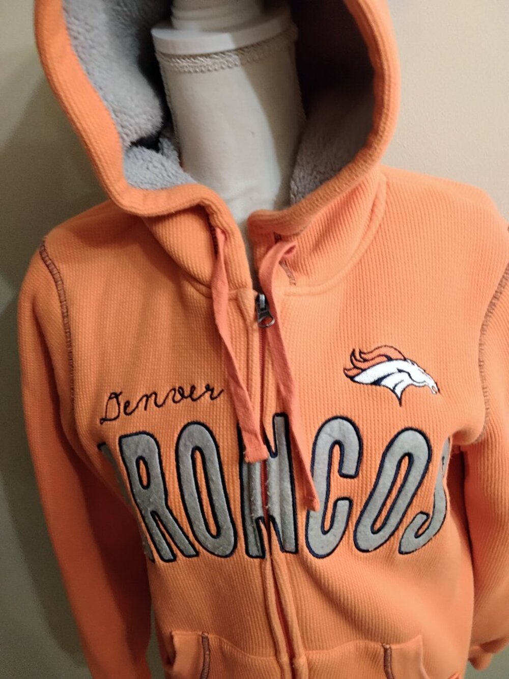Official NFL Team Apparel Denver Broncos Sherpa-Lined Full-Zip Hoodie Jacket M